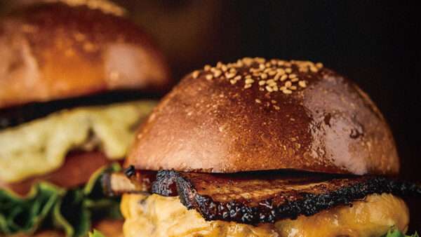 OLD RIVER HAMBURGERS（オールドリバーハンバーガー）様 ポスター制作